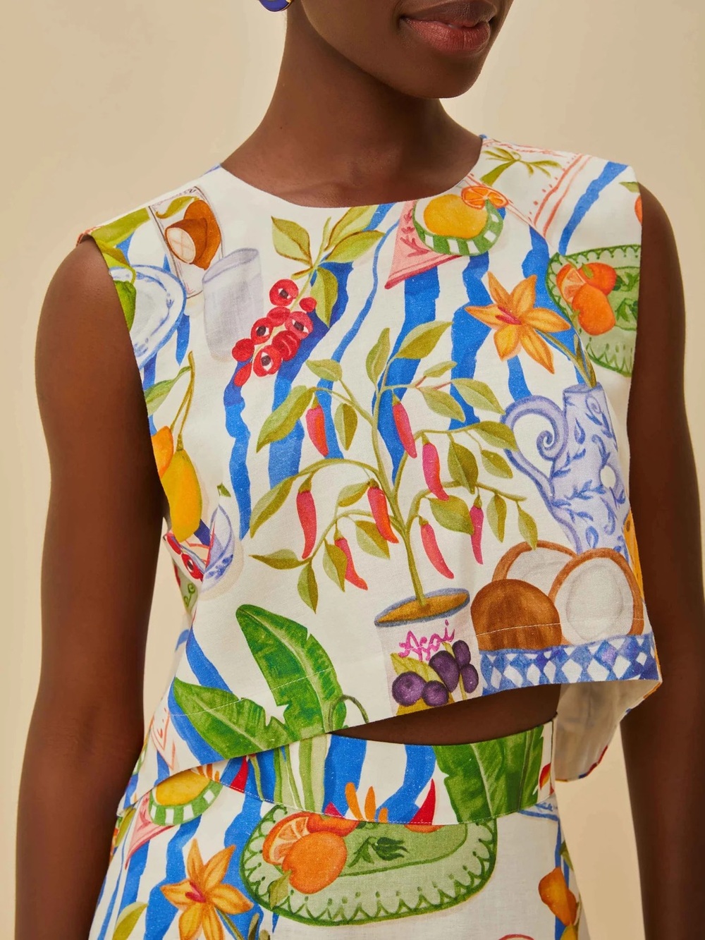 FARM Rio White Multicolor Tropical Print Crop Top